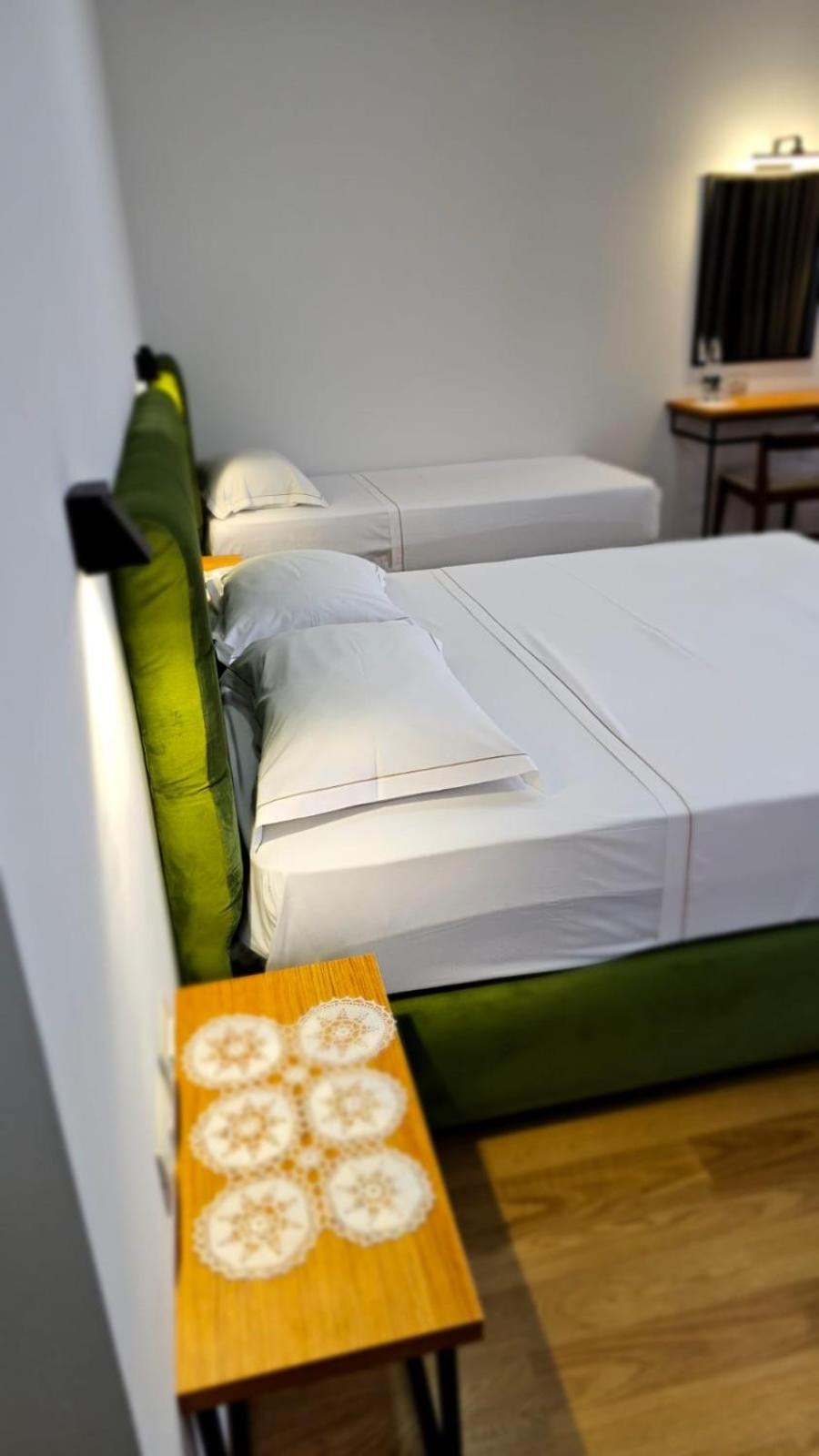 Hotel Republika Berat Eksteriør billede