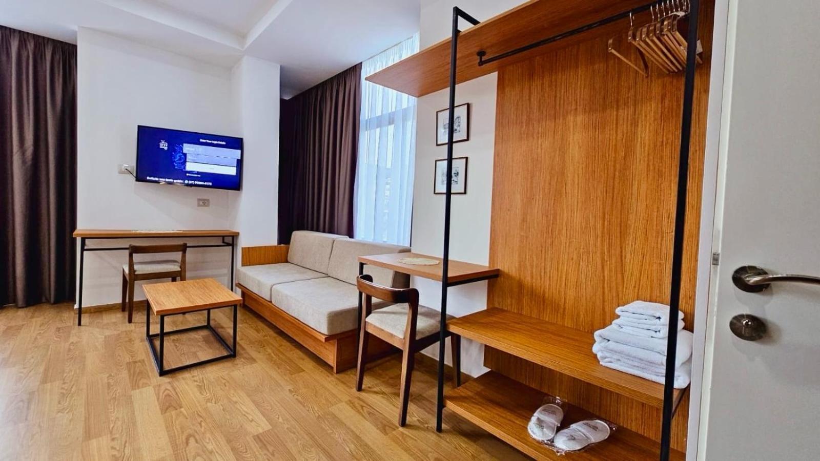 Hotel Republika Berat Eksteriør billede