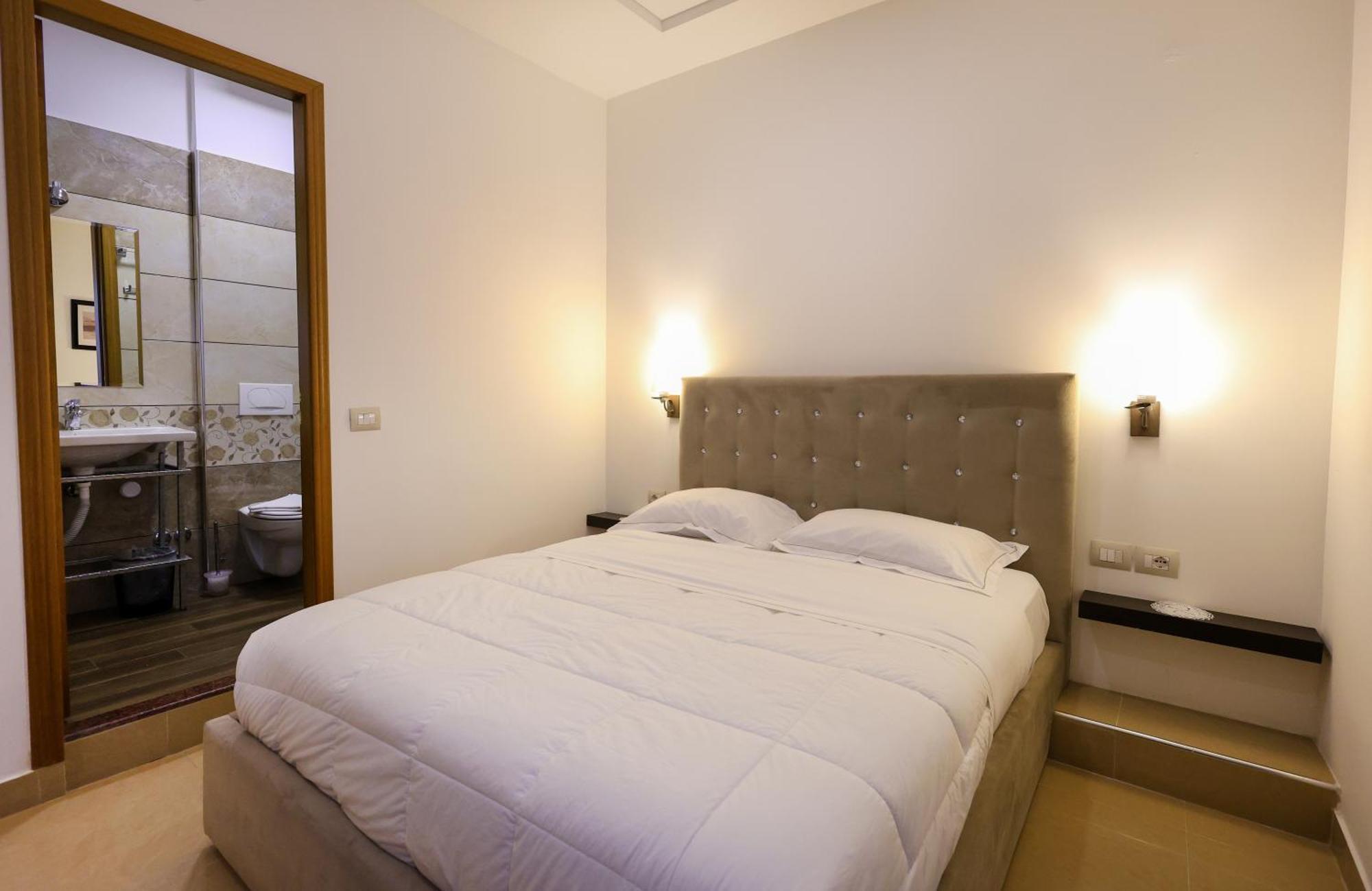 Hotel Republika Berat Eksteriør billede